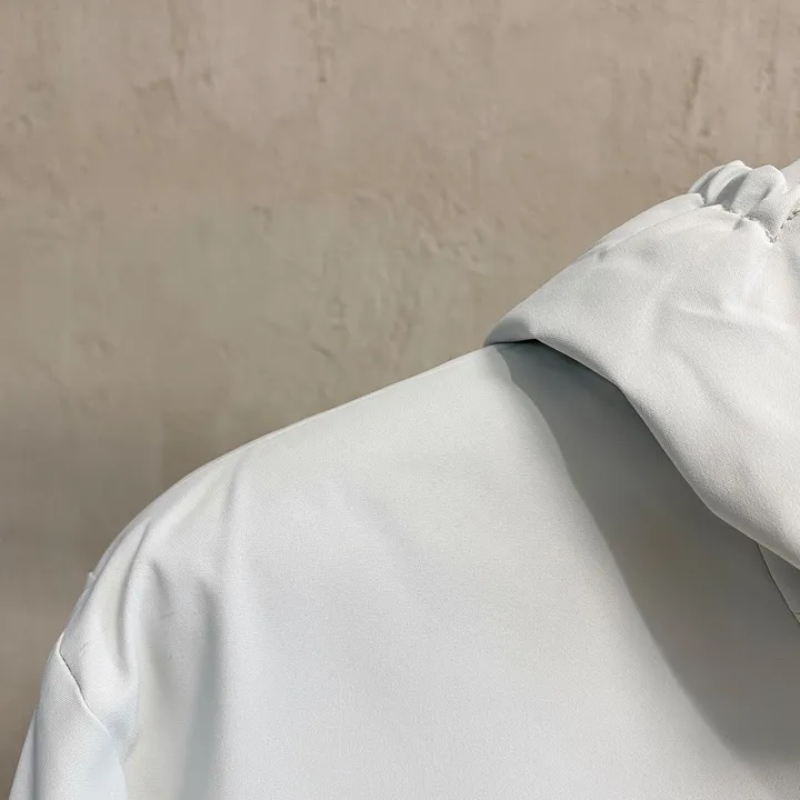 Loewe x On フード付きダウンジャケット