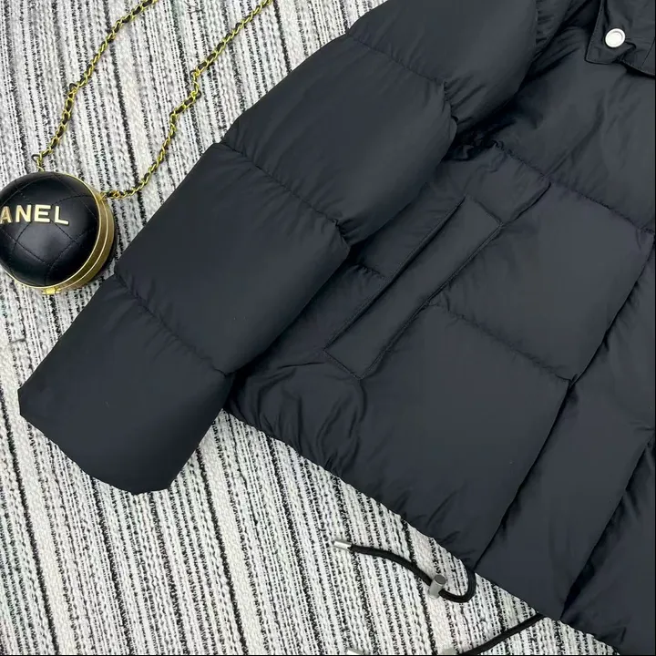 ロエベ 軽量 暖かいダウンコート