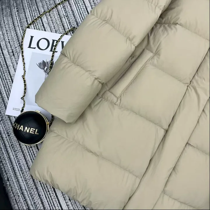 LOEWE ダウン スーパーコピー