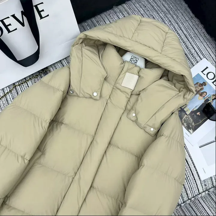 ロエベ 冬コート