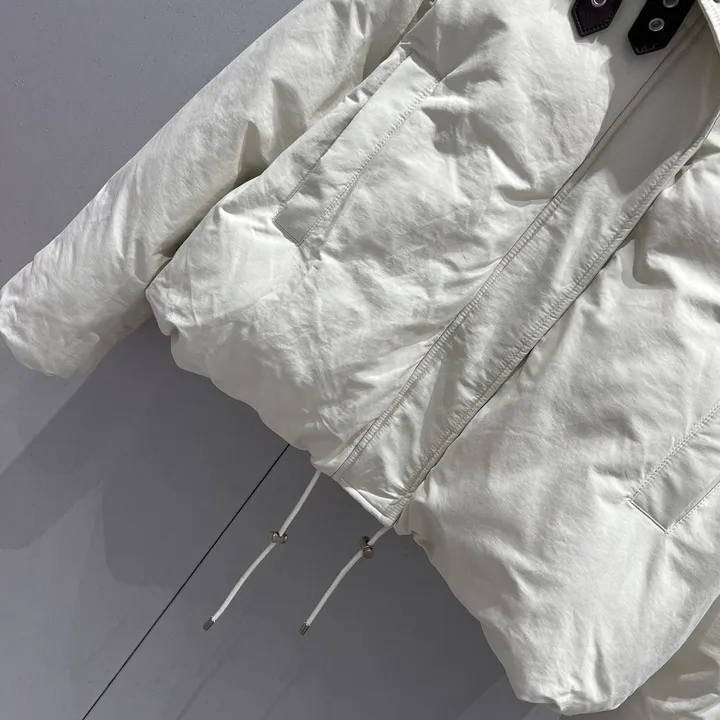 ロエベ 冬 服 ゆったり