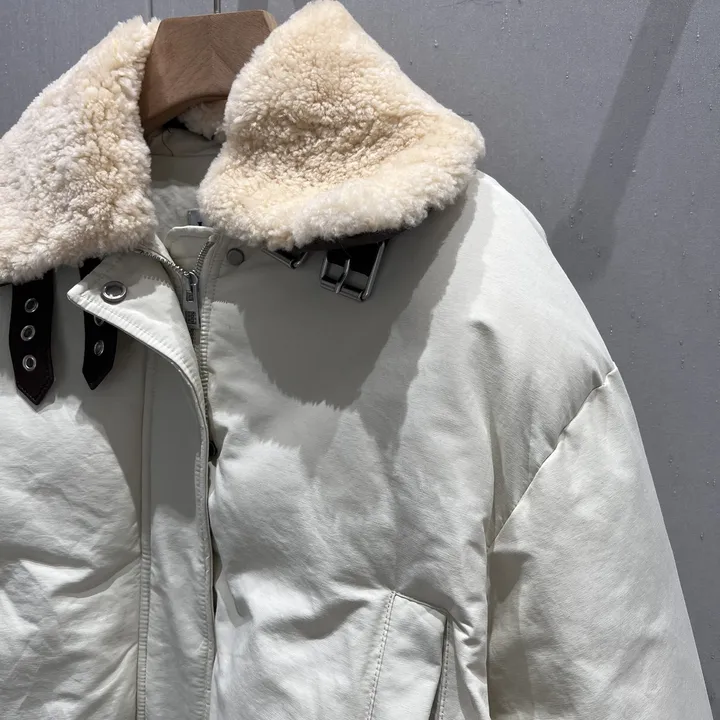 ロエベ 冬 服 ゆったり