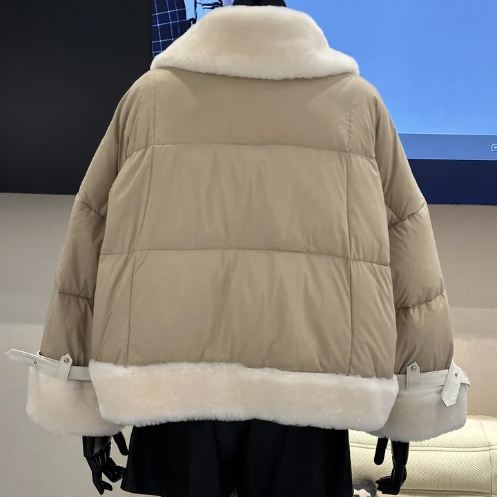 ロエベ ダウンジャケット ホワイト