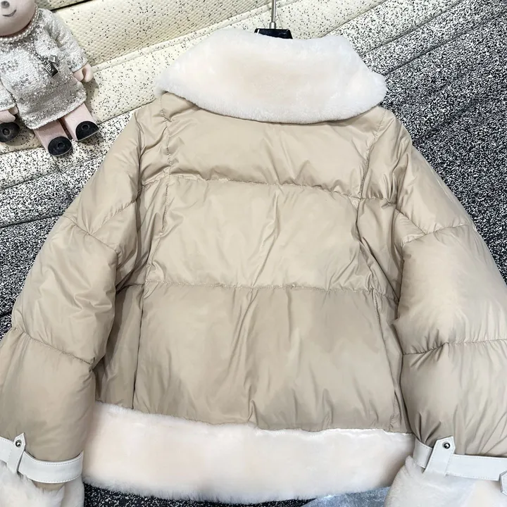 LOEWE ダウン レディース 人気