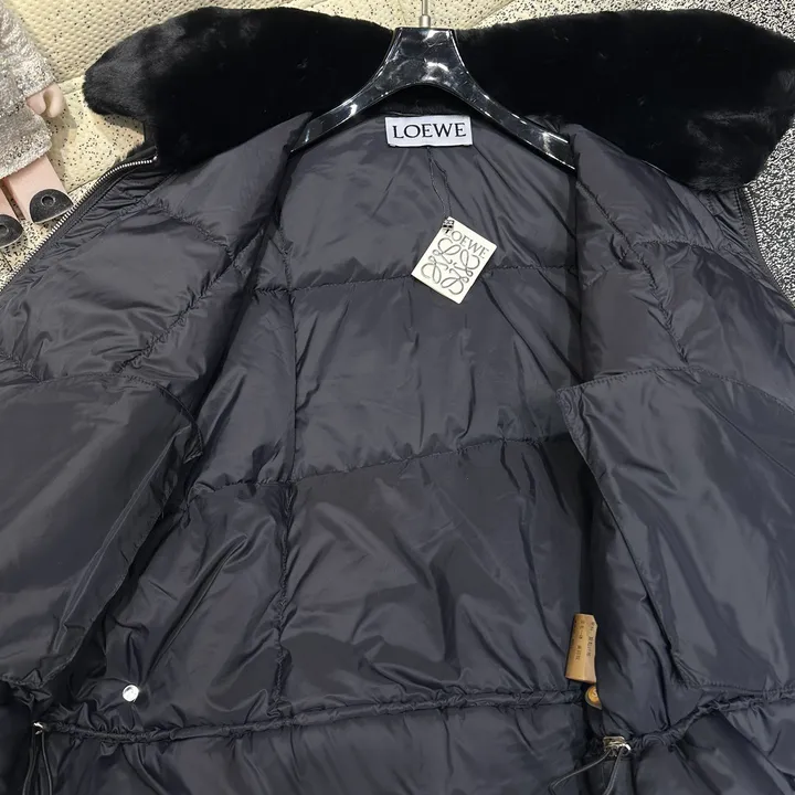 ダウンジャケット ブランド 人気