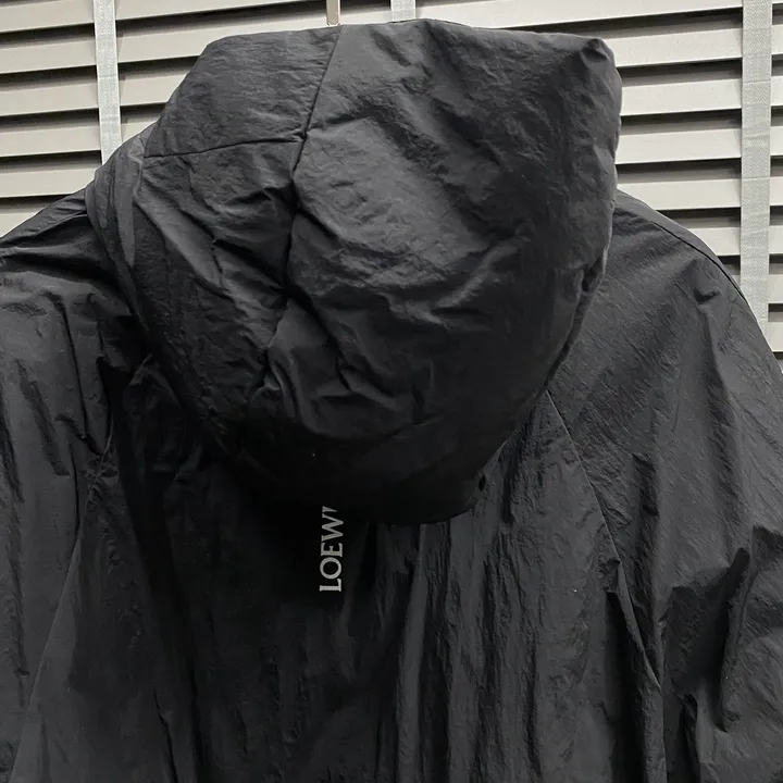 LOEWE ダウンジャケット 男女兼用