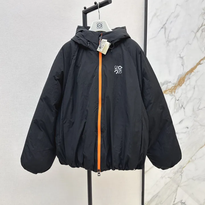 Loewe x On テクニカルパファージャケット