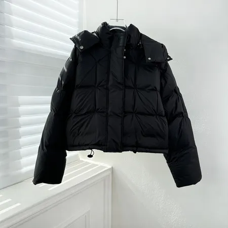 大人気 ロエベ ダウンジャケット