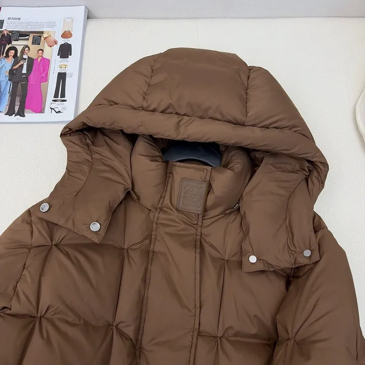 ロエベ ダウンジャケット レディース 人気