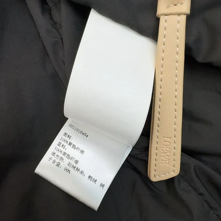 LOEWE ショート丈 ダウンコート ブラック