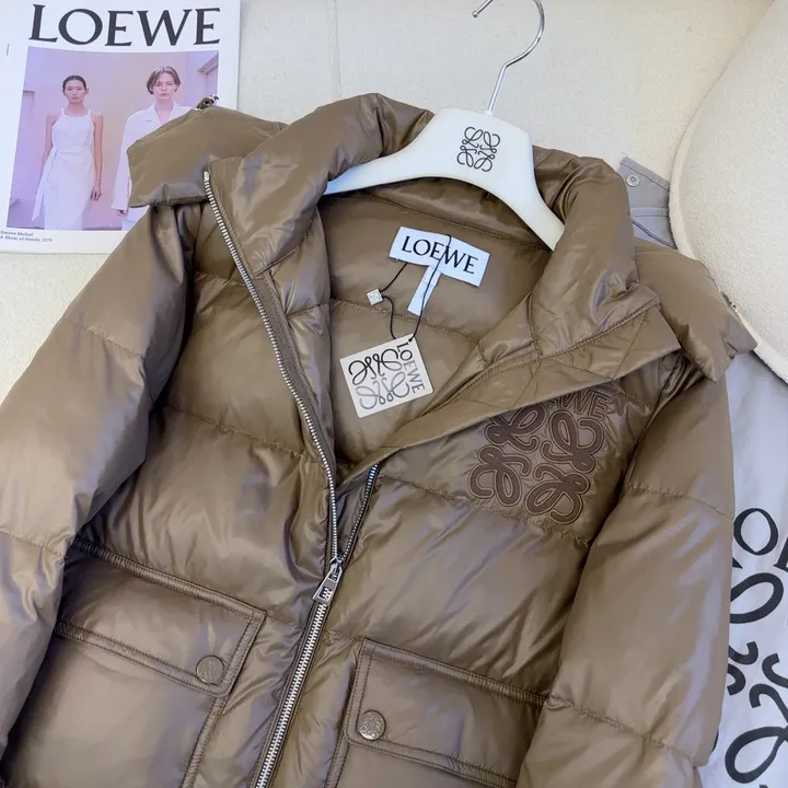 LOEWE レディース 秋冬 ダウンコート