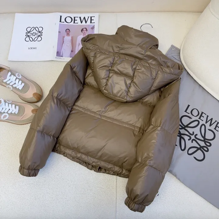 ロエベ フード付き ダウンジャケット