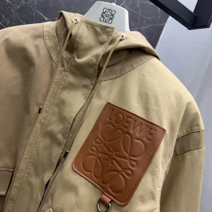 LOEWE フーデッド  ダウンジャケット