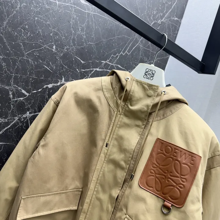 ロエベ 暖かい ダウンコート