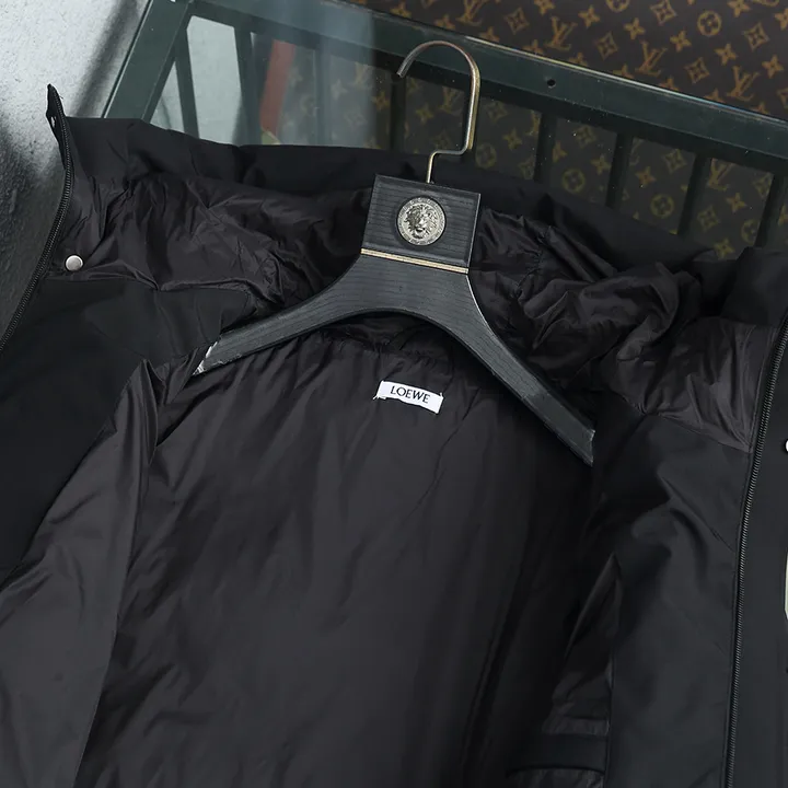 ロエベ フード付き ダウンジャケット