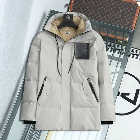 LOEWE ダウンジャケット メンズ