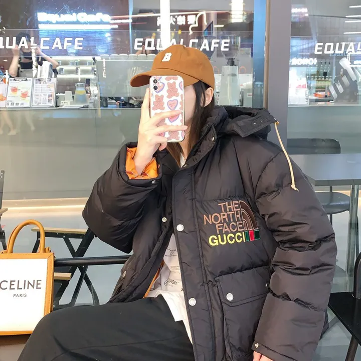 GUCCI レディース ダウンジャケット