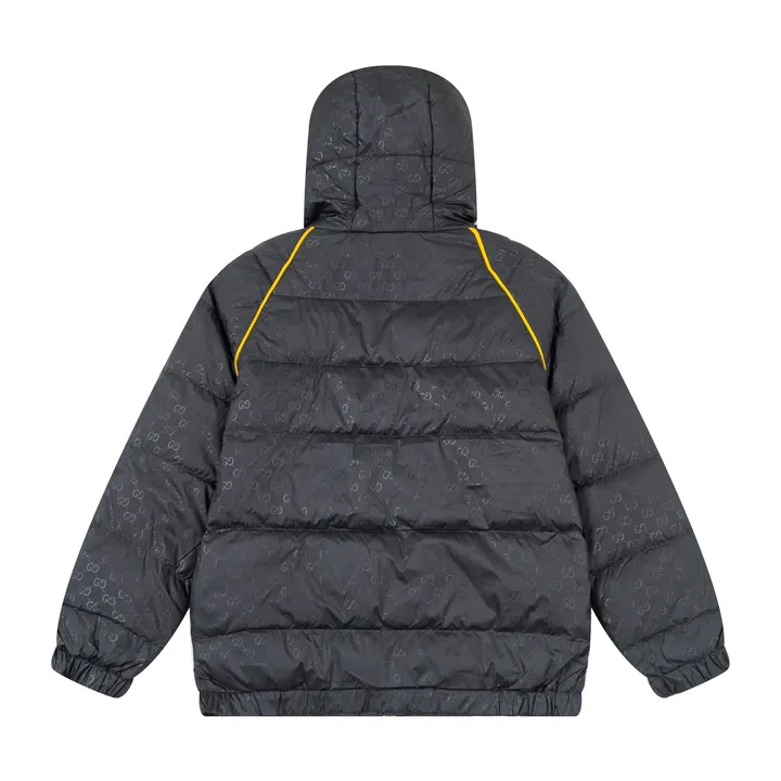 グッチ フード付き ダウンジャケット