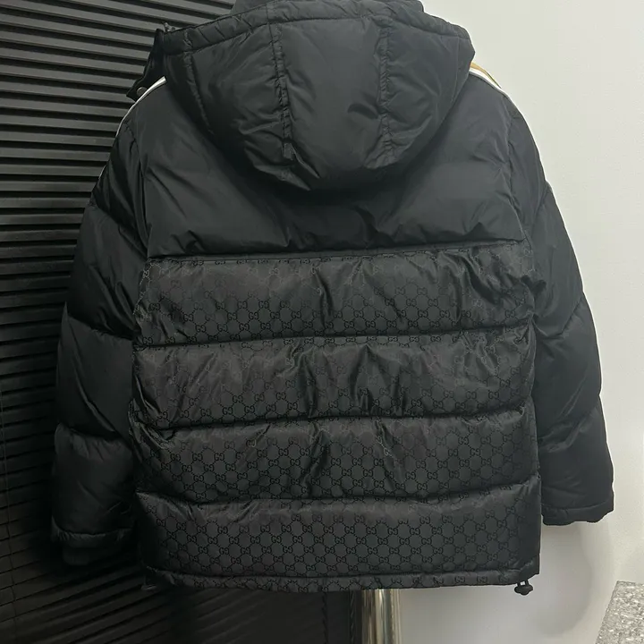 グッチ GGジャカード ダウンジャケット