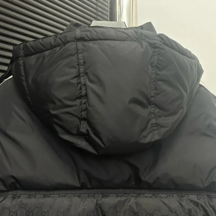 グッチ パデッドコート メンズ