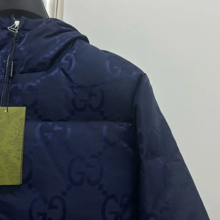グッチ ダウン ブルー