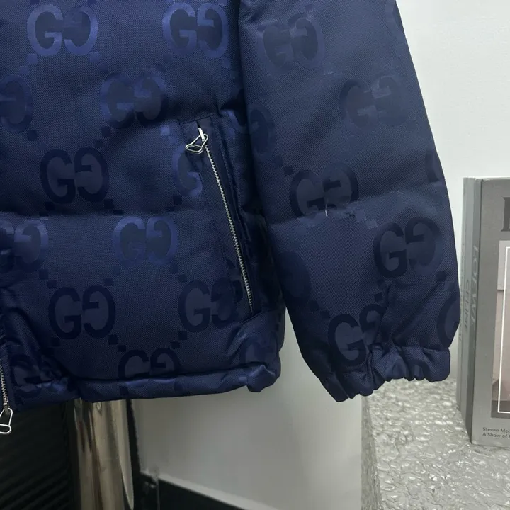 グッチ ショート丈 ダウン