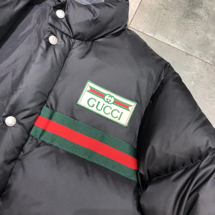 gucci ダウンジャケット 流行り