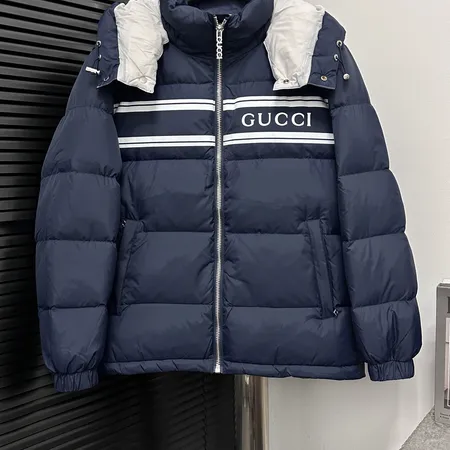 GUCCI ナイロンダウンジャケット