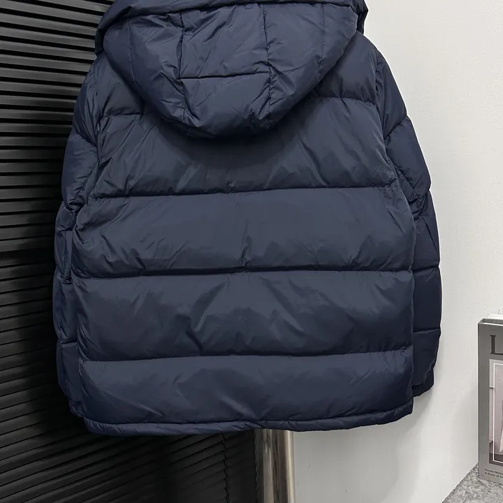 GUCCI ダウン 人気