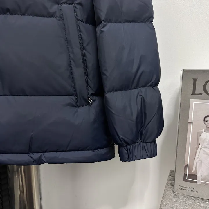 GUCCI ダウン 通販