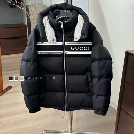 GUCCI メンズ ダウンジャケット