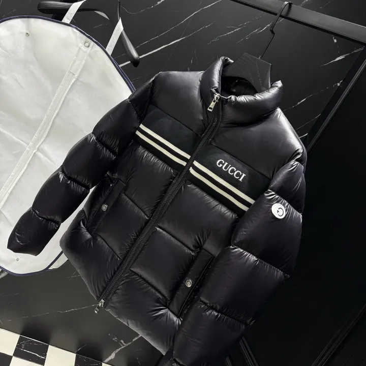 グッチ ダウンジャケットブラック