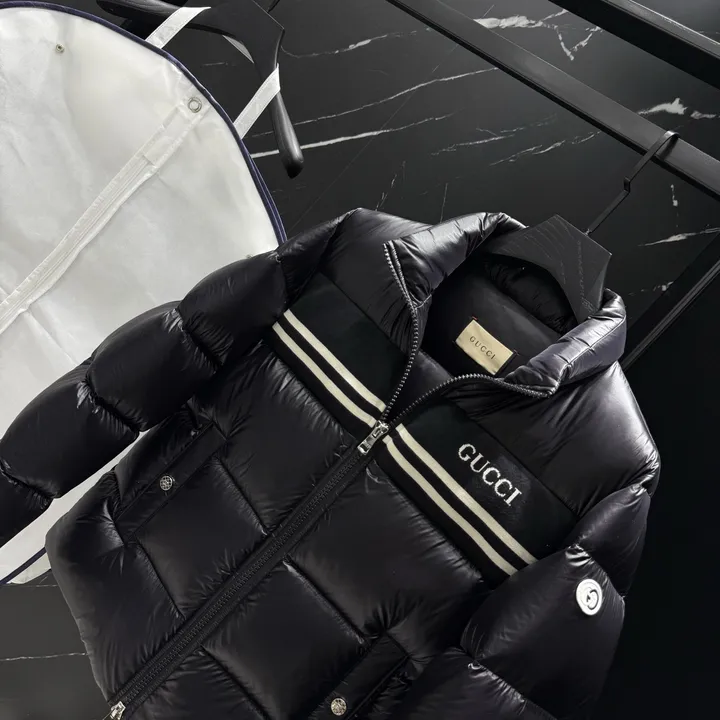 GUCCI ダウン 通販
