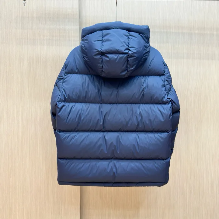 GUCCI 秋冬 アウター