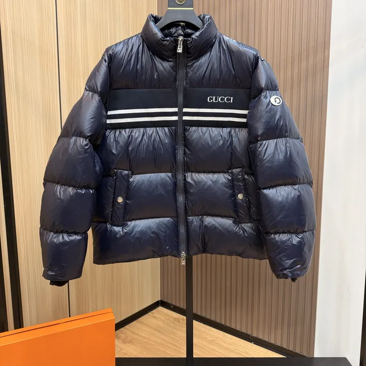 グッチ 暖かい ダウンジャケット