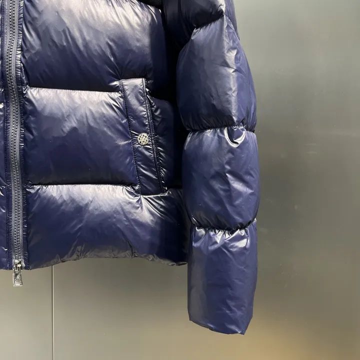 グッチ ダウンジャケット かっこいい