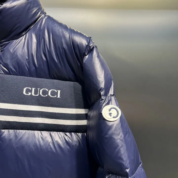 GUCCI ダウンコートショート丈