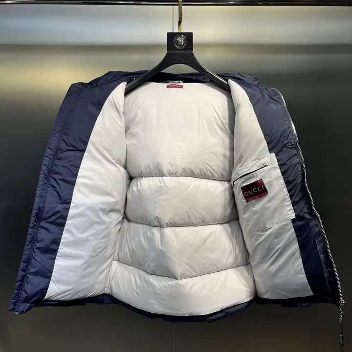 GUCCI メンズ ダウンジャケット