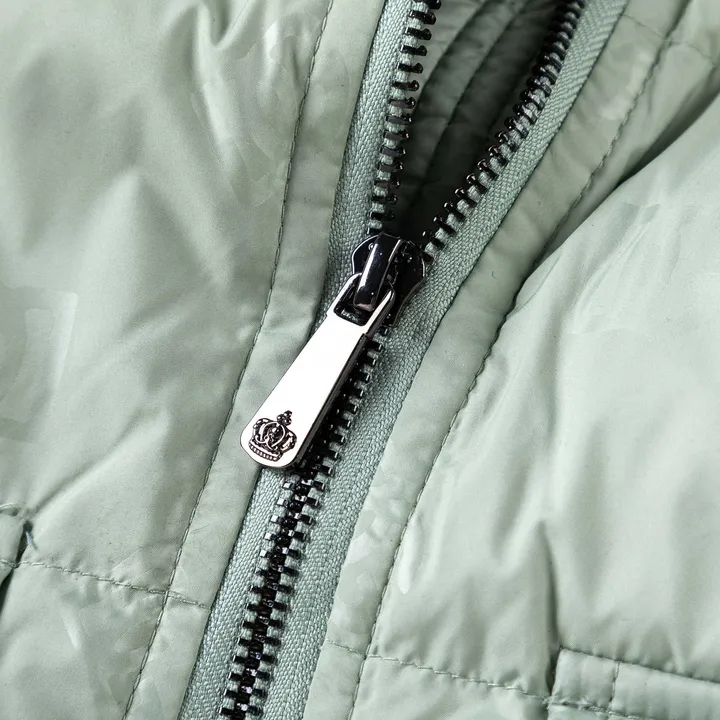 GUCCI GGジャカード レディース ダウン