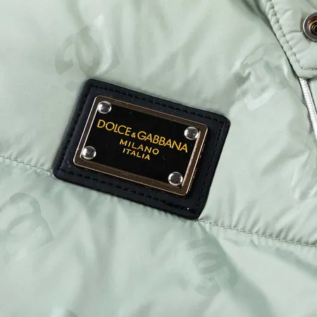 GUCCI ダウンジャケット レディース