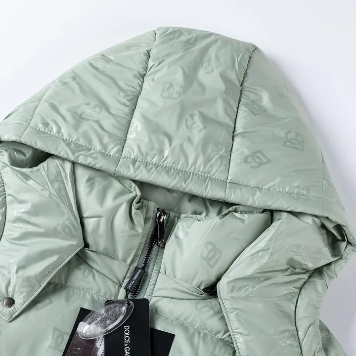 GUCCI ダウンジャケット レディース