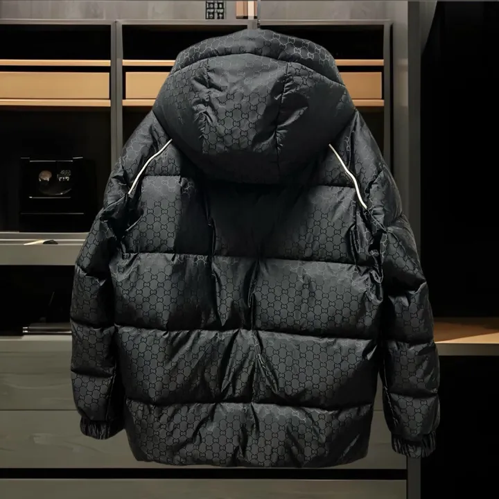 GUCCI ダウンジャケット フード付き