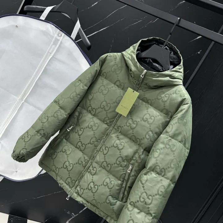 GUCCI ダウン ジャンボGG
