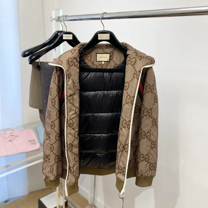 GUCCI ダウンジャケット ベージュ