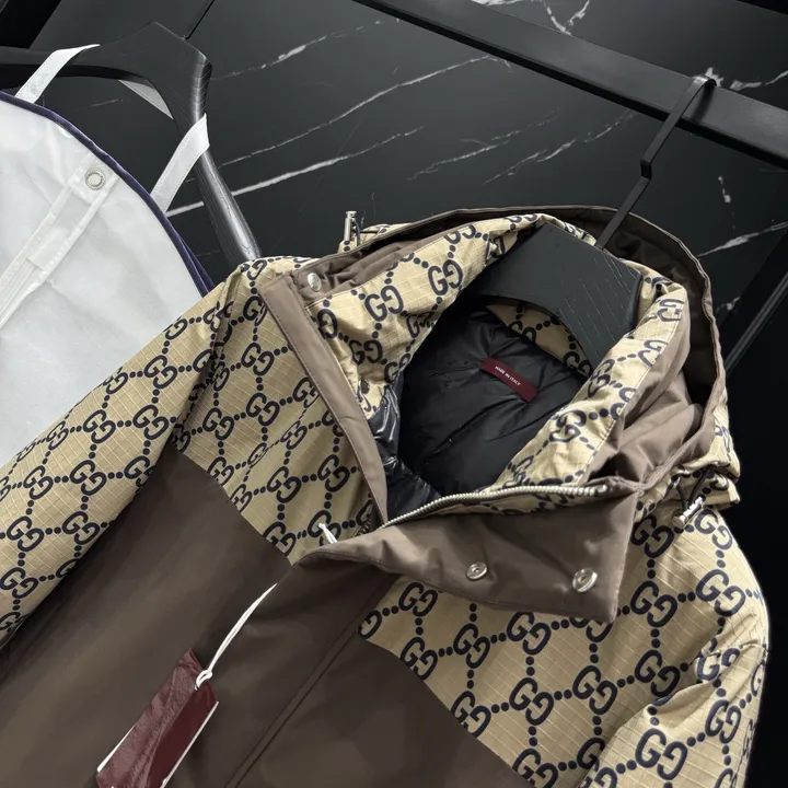 GUCCI バイカラー ダウンコート