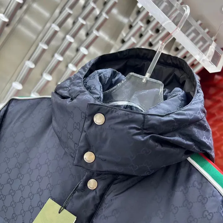  グッチ シェリーライン ダウンジャケット