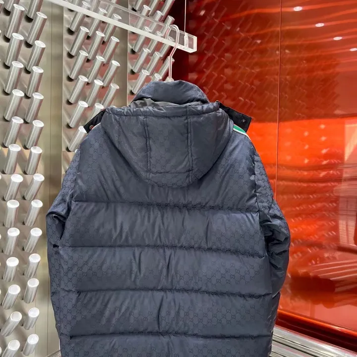 GUCCI GGナイロン ダウン