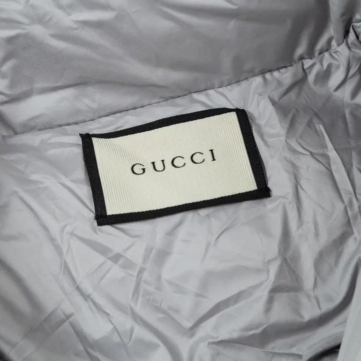 グッチ ダウン グレー