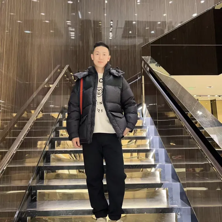 グッチ ダウン コート メンズ