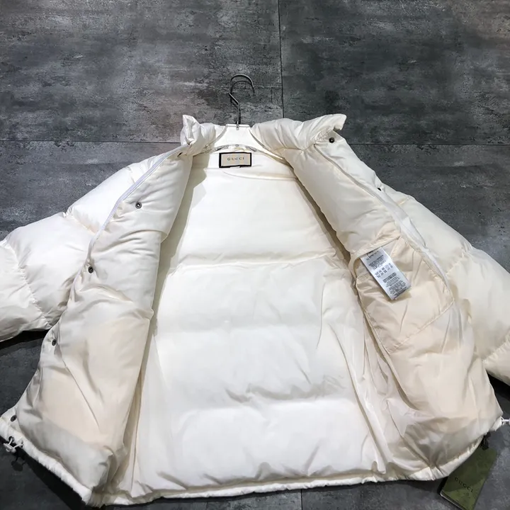 GUCCI 2WAY ダウンベスト 大人気